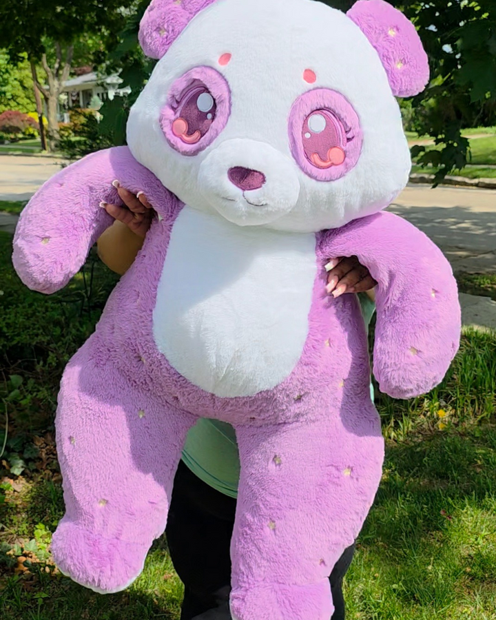 Giant Luna